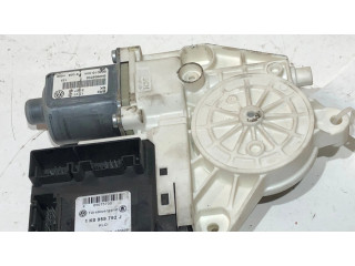 Передний двигатель механизма для подъема окон