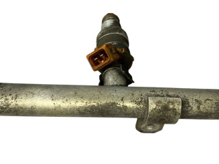 Топливная рампа Jeep Cherokee XJ для двигателя AMC 242 High Output