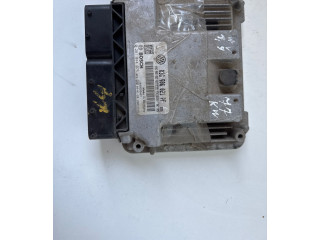 Řídící jednotka 03G906021PF, 03G906021AB   Volkswagen Caddy 2008