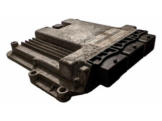 Комплект блоков управления 0281014648, 8200823728   Opel Vivaro