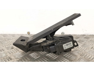 Педаль акселератора