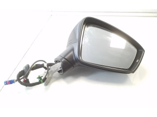 Zpětné zrcátko  Volkswagen Tiguan 2017  E8047979  