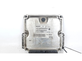 Блок управления двигателя 0281011278   Jeep Cherokee III KJ