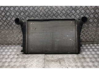 Интеркулер 1K0145803T Volkswagen Golf VI