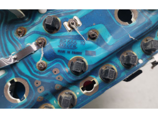 Přístrojová deska Renault 9 1992 8266610