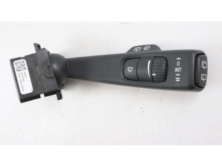 Ручка стеклоочистителей 31275360   Volvo V70