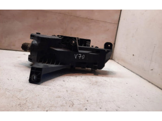 Блок предохранителей  9494210   Volvo V70    