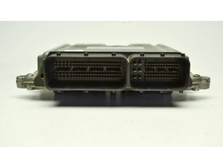 Блок управления двигателя 30771550, 0281012103 Volvo V70