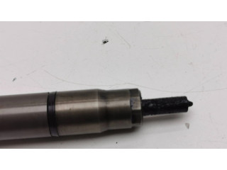 Vstřikovač 338002A800, 0445110411 Hyundai i40 pro naftový motor 1.7