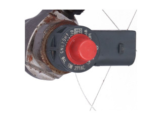 Форсунка 04L130277AC    Volkswagen Golf Plus   