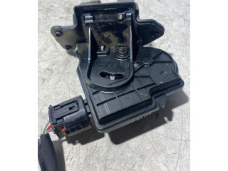 Zámek zadních dveří Toyota Auris 150 2011