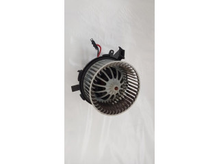 Вентилятор печки    8K1820021   Audi A5 8T 8F