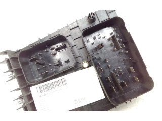 Блок предохранителей 1K0937124K, L2K000087 Volkswagen Caddy