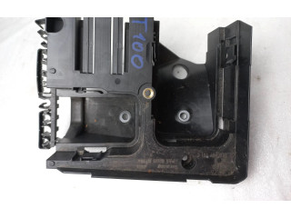 Блок предохранителей 1KO907361C   Volkswagen Caddy    