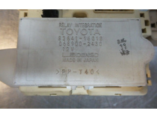   Pojistková skříňka 8264116010, 0689002430   Toyota Paseo (EL54) II 1996