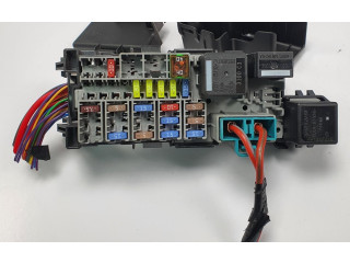 Блок предохранителей  6G9T-14B192-CA   Volvo V70    