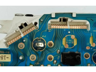 Přístrojová deska Toyota Land Cruiser (J100) 1998 8380060131, 255610