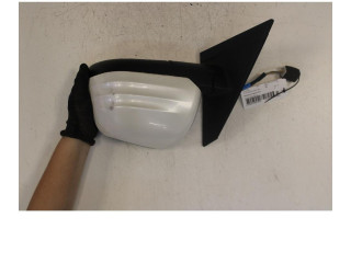 Зеркало электрическое        Mahindra KUV100  2016 -  года   