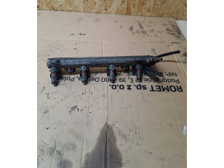 Топливная рампа 036133319   Volkswagen Golf IV  