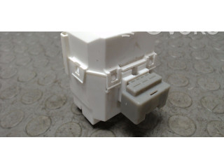 Блок предохранителей MN108928 Mitsubishi Colt