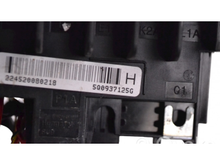 Блок предохранителей  5Q0937125G   Volkswagen Golf VII    