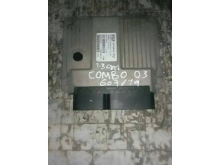 Блок управления двигателя 55194018   Opel Combo C