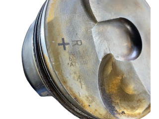  Поршень с шатуном  12658744, 12714549  Chevrolet Camaro  