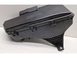 Блок предохранителей  9494210   Volvo V70    