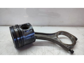 Поршень с шатуном Land Rover Discovery 3 - LR3 для дизельного двигателя 2.7