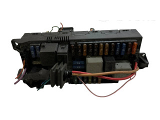 Блок предохранителей 2115453101   Mercedes-Benz E W211    