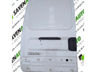 Задняя крышка (багажника)