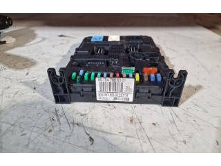 Блок предохранителей 9678476880   Peugeot 5008    