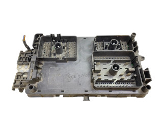 Блок предохранителей  13275883, 13222784   Opel Insignia A    