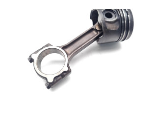 Píst K9K766   Renault Clio III    K9K766 