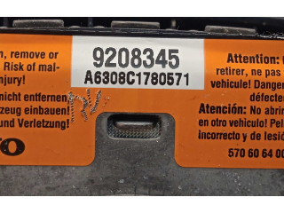 Подушка безопасности водителя 9208345   Volvo S60