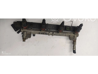 Топливная рампа 90411551 Opel Vectra B