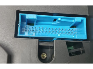 Панель приборов 110080128   Audi A6 S6 C5 4B       