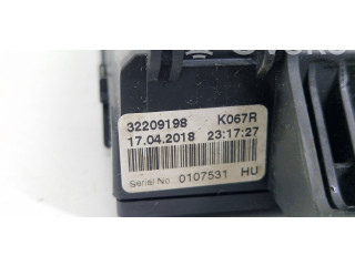 Блок предохранителей 32209198   Volvo XC90    