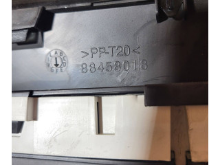 Přístrojová deska Toyota Corolla E110 2002 88458018