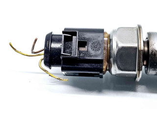 Топливная рампа 03L130089J   Audi A3 S3 A3 Sportback 8P  