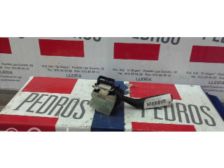 Ручка стеклоочистителей Mazda Premacy