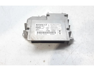 Блок подушек безопасности 8200563368   Renault Clio III