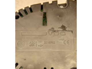 Přístrojová deska  Volkswagen Caddy 2014 3219792, 5K0920960J  