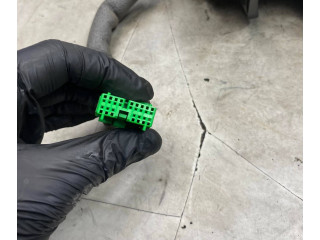 Зеркало электрическое Volvo V70 2000 - 2004 года