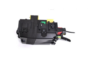 Блок предохранителей  453113302   Peugeot 2008 I    