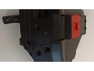 Pojistková skříňka A2055402250 Mercedes-Benz C W205 2016