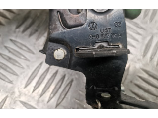 Zámek zadních dveří 7H0827161A Volkswagen Caddy 2009