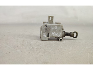 Замок багажника 3B0959781    Seat Ibiza III (6L) 2002 - 2008 года