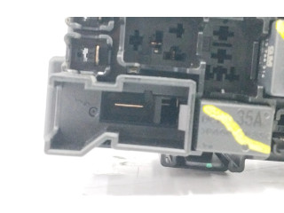 Pojistková skříňka Řídící jednotka BSM 2B0Z4010F Opel Adam 2016