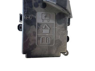 Pojistková skříňka 84180486 Chevrolet Camaro 2020